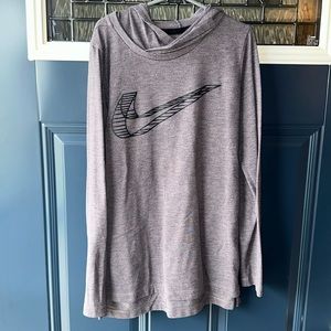 Nike long sleeve w hood